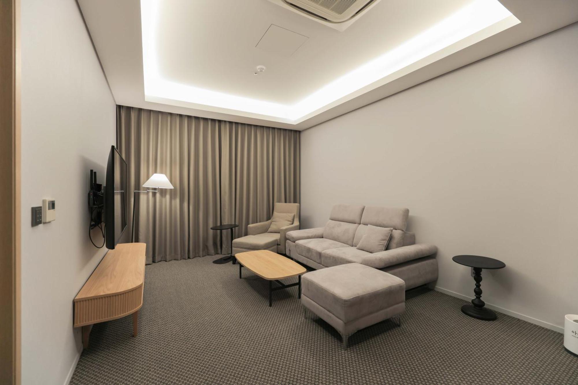 Aank Hotel Incheon Guwol ภายนอก รูปภาพ